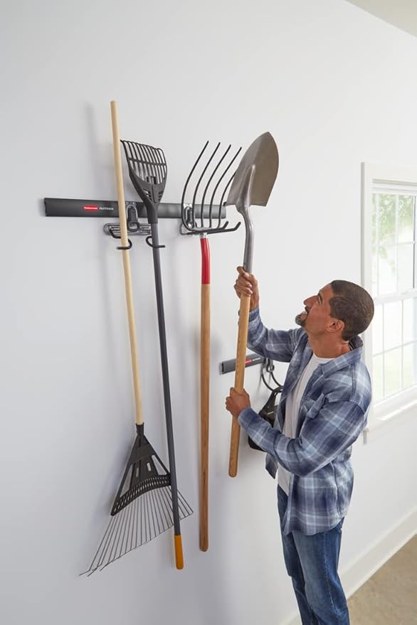 Rubbermaid FastTrack Garage Storage System Tool Hanging Kit, Wall Mount Holder for Garden Lawn Tools/Garage/Home Organization