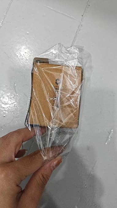 Car Battery Power Cut-Off Switch Breaker, Pure Copper Stable Transmission High Conductivity Disconnect Smart Battery Disconnect Switch for Car Truck Boat Rv Supplies