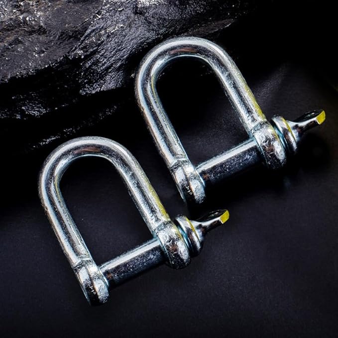 Heavy Duty Tow Strap with Safety Metal Hooks 5M, 8T Strong Break strengthened Blue Nylon Shackle Towing Rope for for Vehicle Recovery in Roadside Emergency
