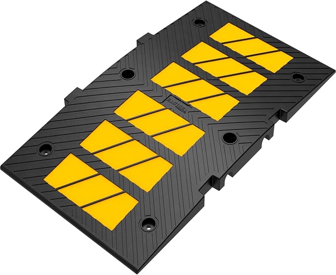 35" inch Width Speed Humps Rubber Speed Bumps for Saftey Combinable High Visibility Durable Ramps, Garage Speed Bump for Asphalt Concrete Gravel Driveway (Middle Part 1 Pack)