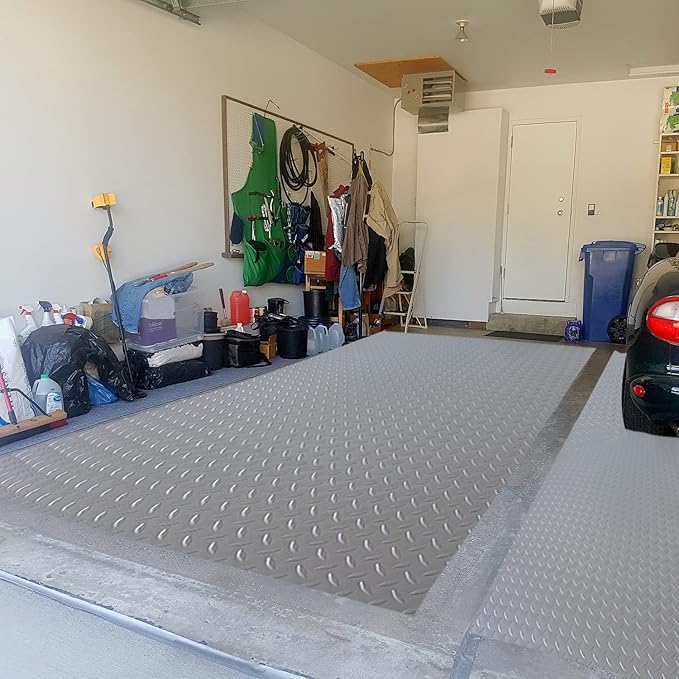 Garage Floor Mat, 4x8.2ft Diamond Rubber Plate Garage Flooring Rolls, Non-Slip Car Parking Mats Gray Floor Protector Mat for Garage Floor Under Car Trailer Truck