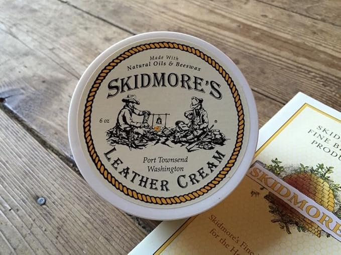 Skidmore's Leather Cream: All-Natural, Non-Toxic Leather Conditioner - Made in USA Since 1984. Water Repellent Formula Restores Leather Couches, Car Seats, Boots, Shoes, Purses, Bags, and Tack. 6 Oz