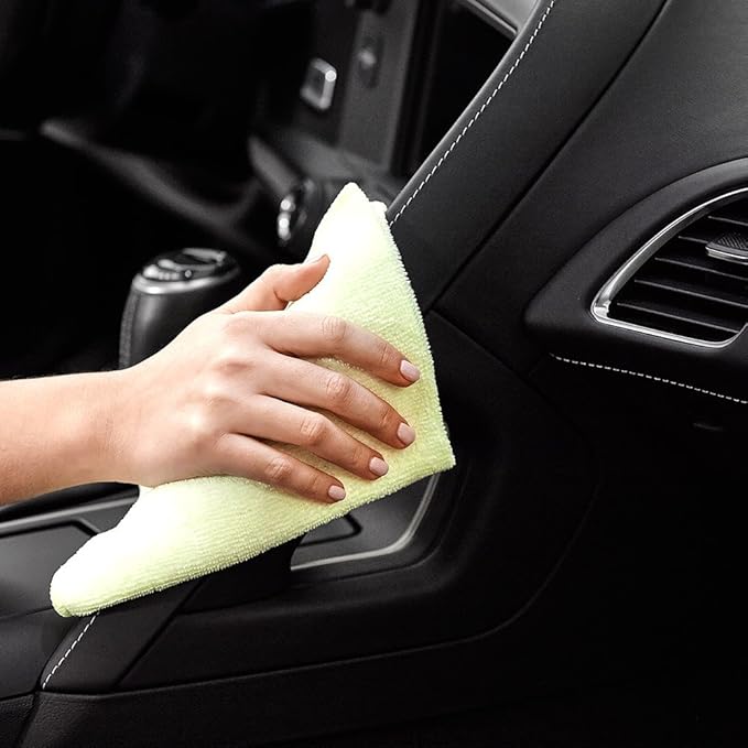 Armor All Original Protectant Spray, Car Interior Cleaner with UV Protection to Fight Cracking & Fading, 8 Oz (1 Pack)