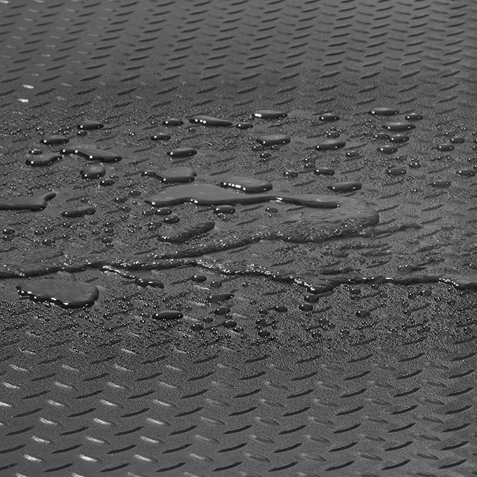 VEVOR Diamond-Plate Flooring Roll, SBR Rubber Mat, Easy to Clean, Gym & Garage Industry, Black