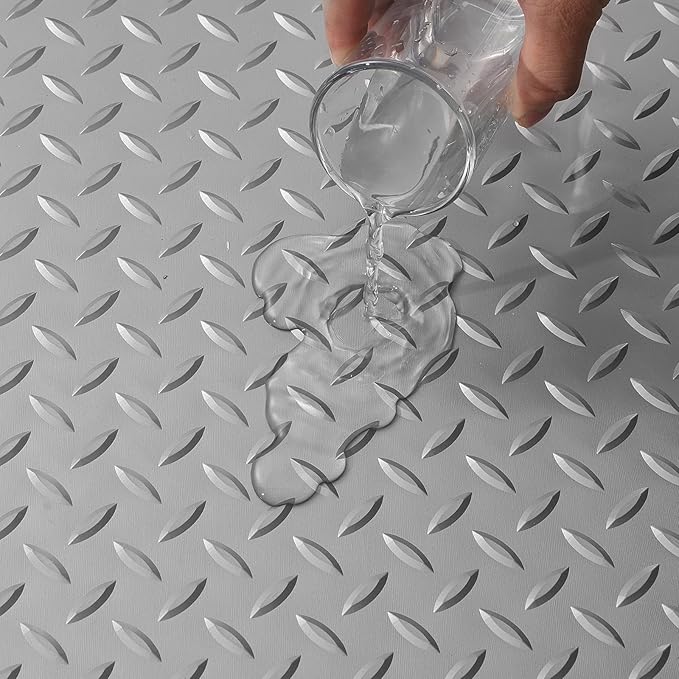 VEVOR Garage Floor Mat, 25.5 x 3.6 FT PVC Garage Flooring Roll, 2.5mm Thickness, Non-Slip Diamond Texture, 91.17 sq.ft Covering Space, Garage Mats for Under Cars for Gyms Boats Trailer, Silver Gray