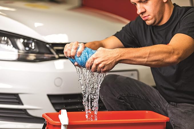 Griot's Garage Rinseless Wash and Wax for Car Cleaning and Detailing, No-Rinse, Waterless Formula For RVs, Boats, Trucks, Motorcycles and More, 10493, 16oz