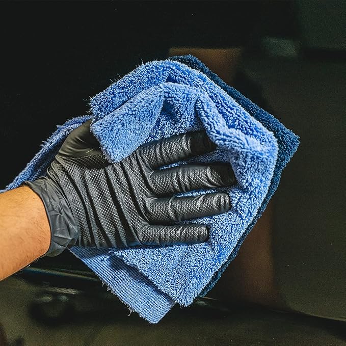 Mafra, Maniac Car Detailing Line, Exterior Quick Detailer, 16.9 oz, Maximum Shine and Protection in Few Wipes, Cleans, Polishes, and Protects External Car Surfaces