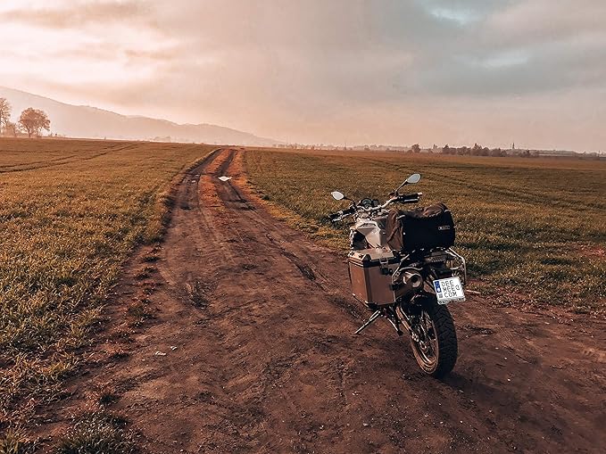 TUBE motorcycle travel luggage, made of waterproof Cordura, 6.6 gallons capacity, motorcycle seat/rack/sissy bar bag
