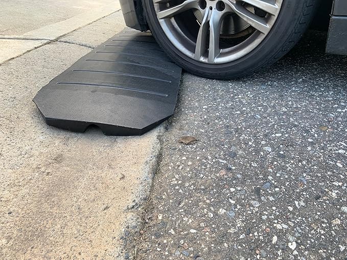 – Driveway Curb Ramps – Low Profile Car Ramps – 3 Piece Expandable Set – Made from Heavy Duty Recycled Rubber – Eliminate Scraping and Damage On Your Car Truck RV