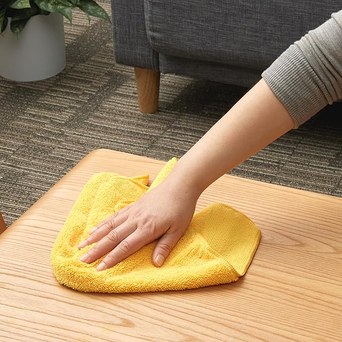 Amazon Basics Microfiber Car Drying Towels (3-Pack), Lint Free, Scratch Free, Highly Absorbent Drying Towel for Cars, 16" x 16", Yellow