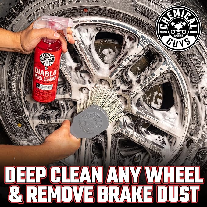 Chemical Guys HOL169 16-Piece Arsenal Builder Car Wash Kit with Foam Cannon, Bucket and (6) 16 Oz Car Care Cleaning Chemicals, Gift for Car & Truck Lovers, Dads and DIYers (Works W/Pressure Washers)